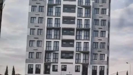 Се продава 