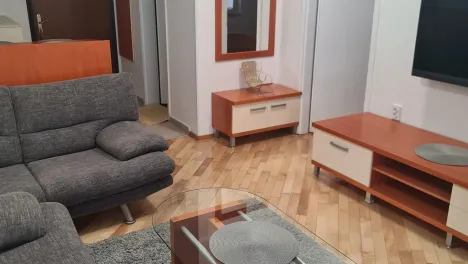 Se izdava stan vo Karpos 1