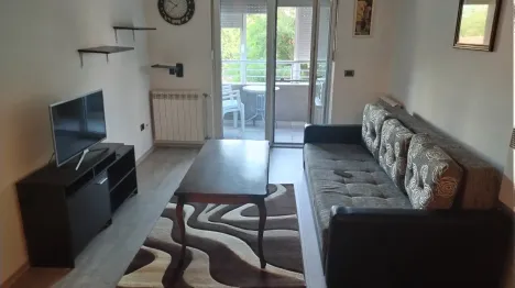 Izdavam 60 m2 stan vo Taftaladze 1