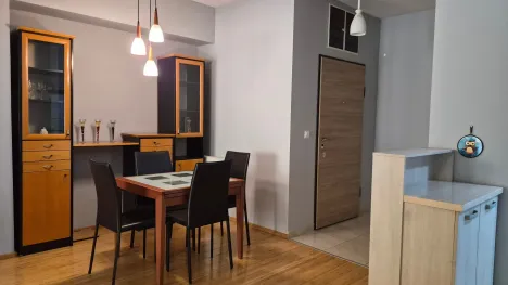 Издавам стан во Мичурин 57m2 200m од автобуска станица