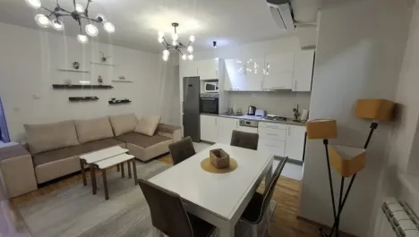 Se prodava stan vo naselba Kisela voda