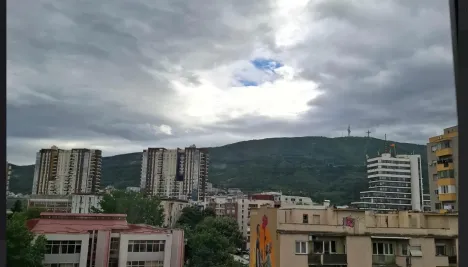 Trosoben stan strog centar